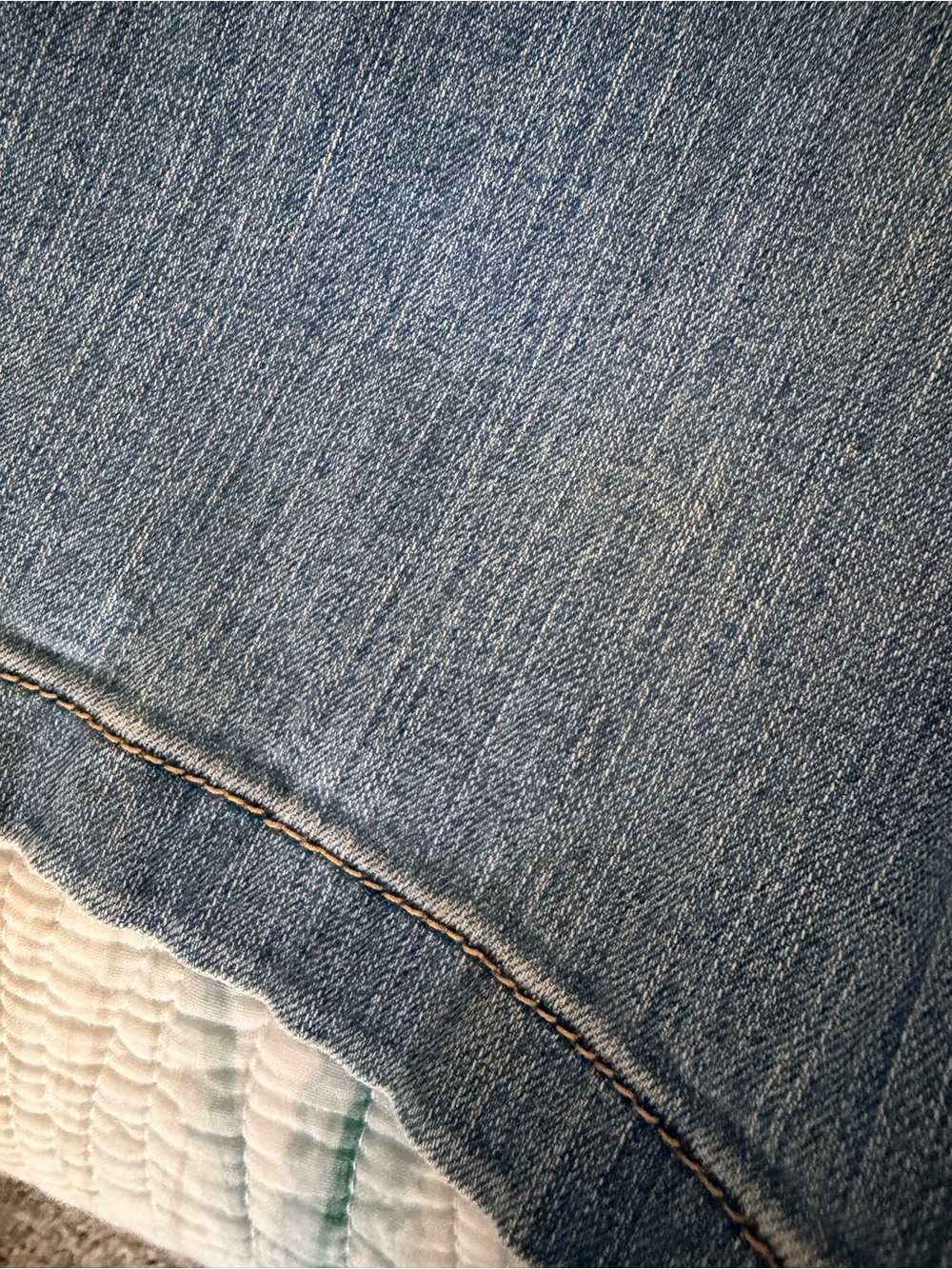 Levi's Light Blue Denim 512 “perfectly slimming”Shorts - Picture 2 of 8